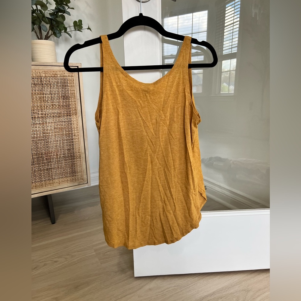 Blogilates - Gold Tank Top - Size Small - Picture 2 of 4